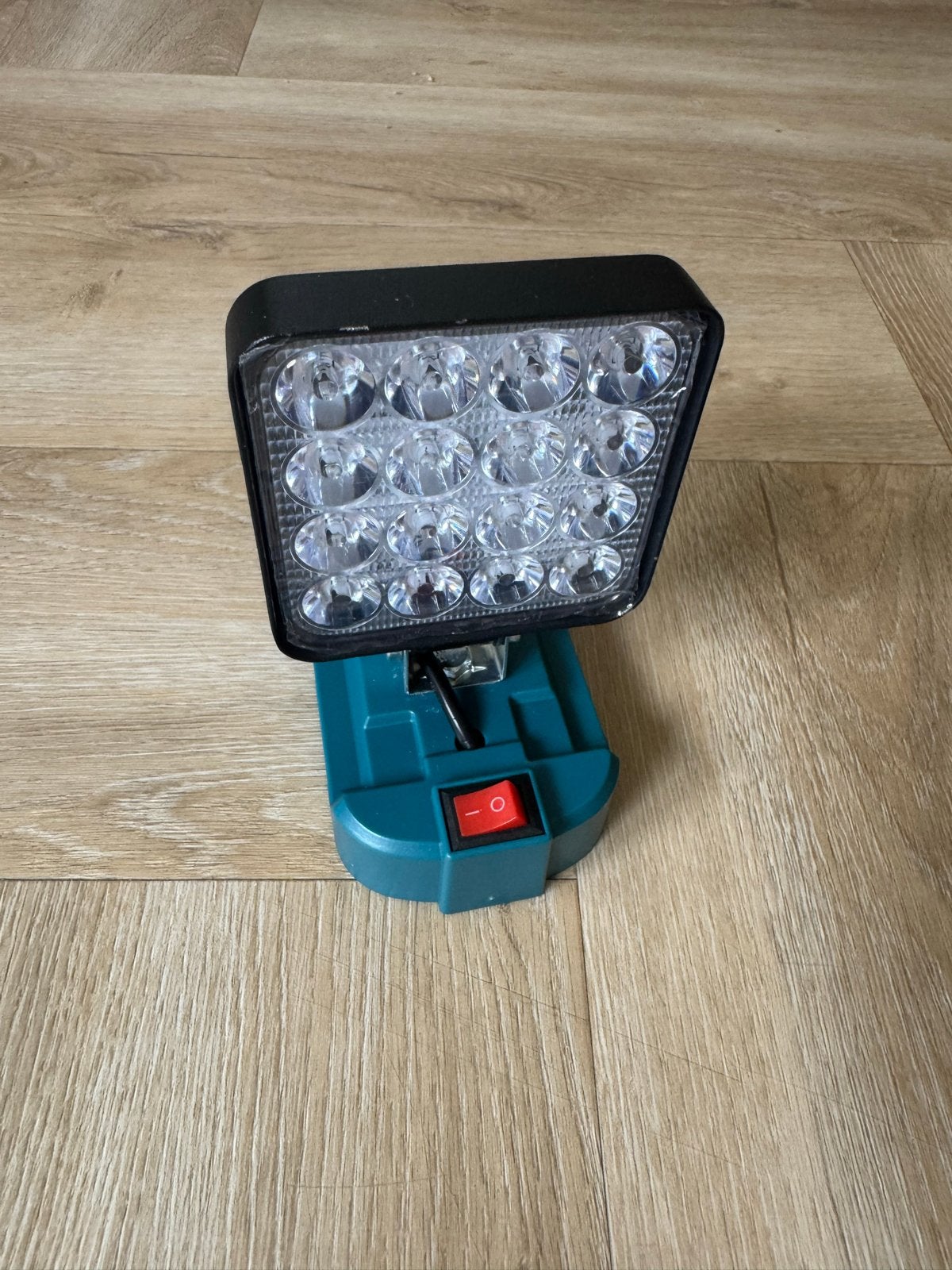 Felle LED-werklamp voor Makita 18V LXT accu, Ophalen, Nieuw