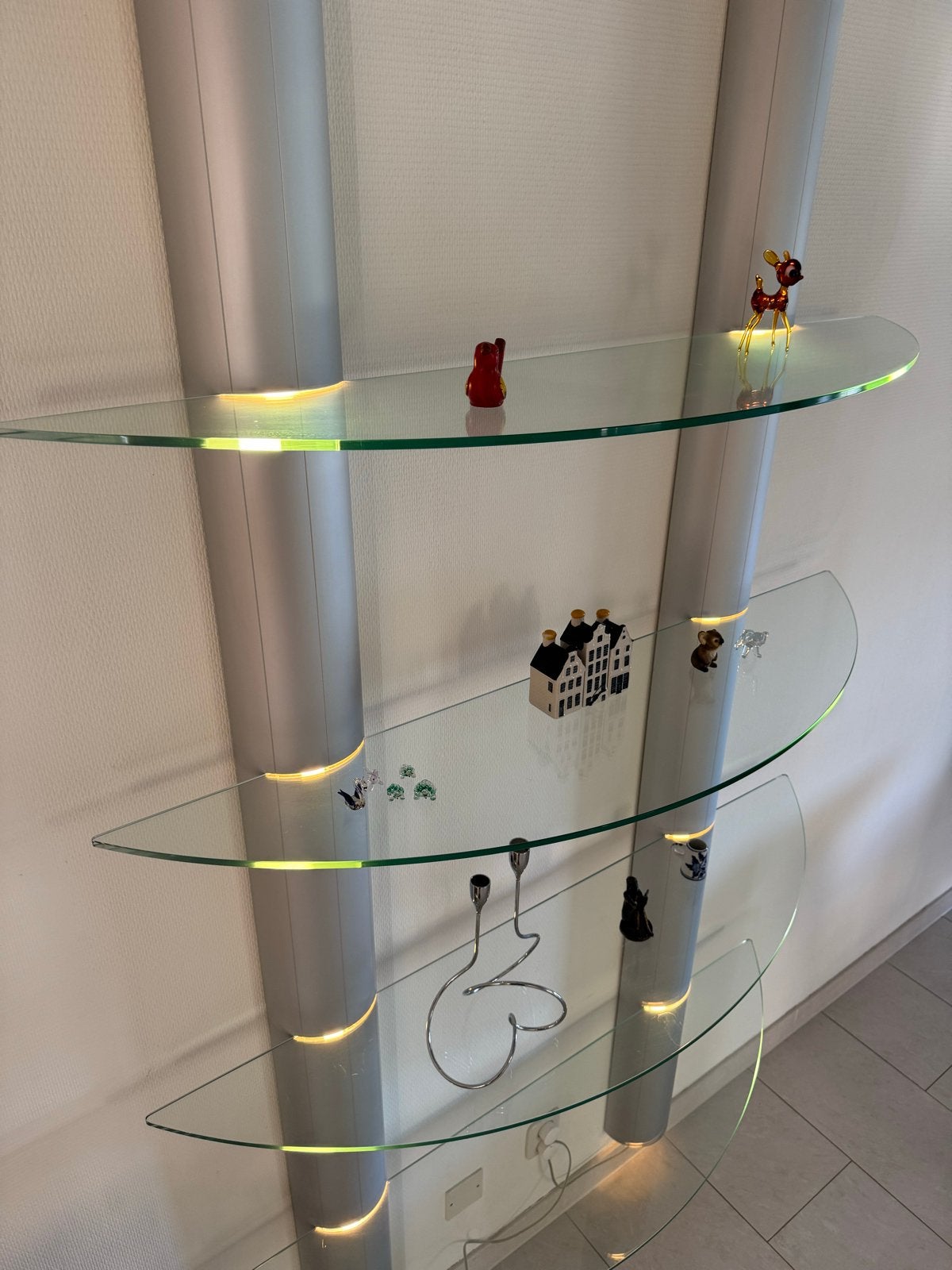 MATRIX 1200 Design wandvitrinekast met Verlichting, Huis en Inrichting, Ophalen, Met plank(en), Minder dan 150 cm, 150 tot 200 cm