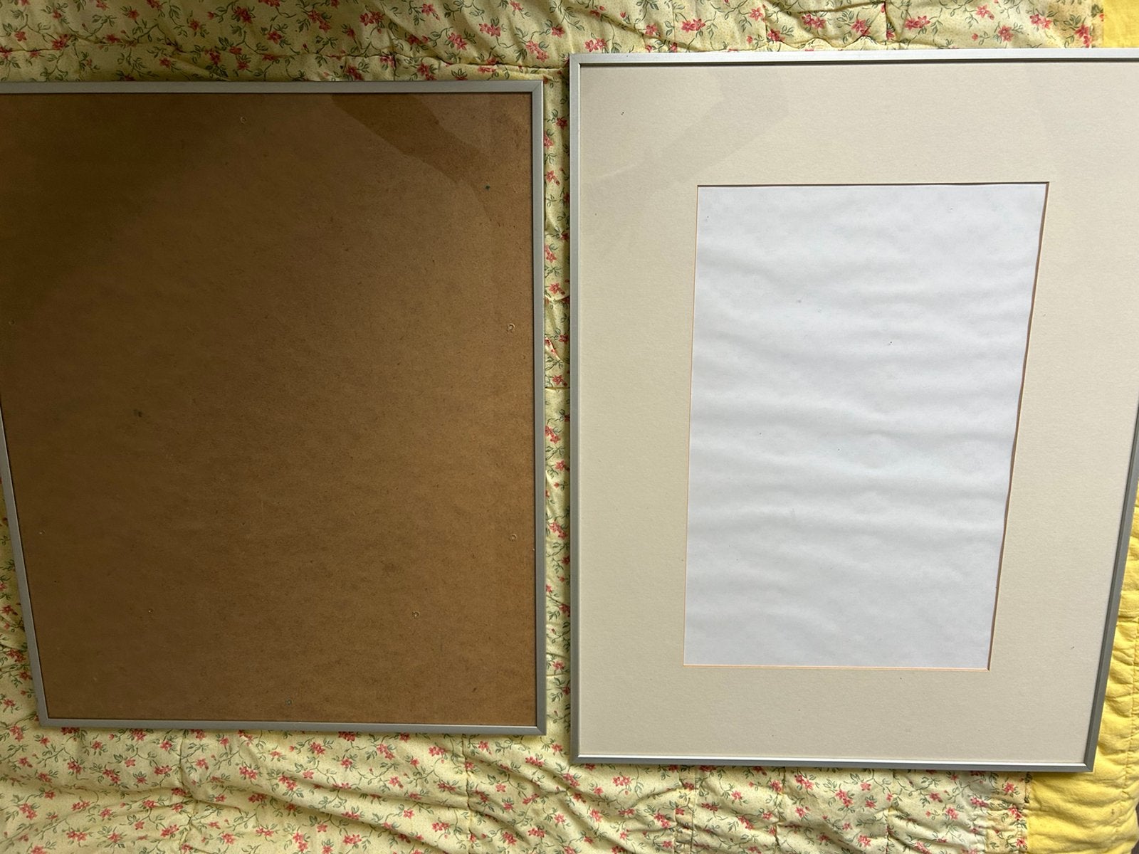 2 grote fotolijsten met aluminium frame, Ophalen, Zo goed als nieuw