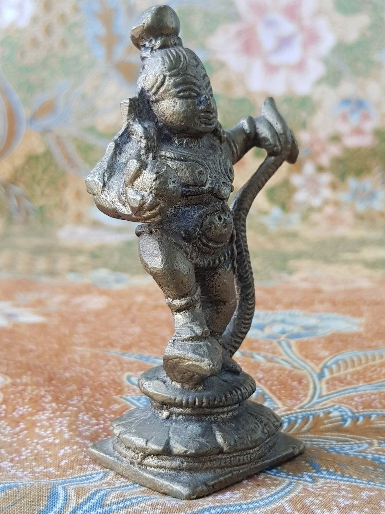 Mooi oud brons beeldje uit India met een cobra 8,8 cm., Antiek en Kunst, India, Handgemaakt, Ophalen of Verzenden, Brons