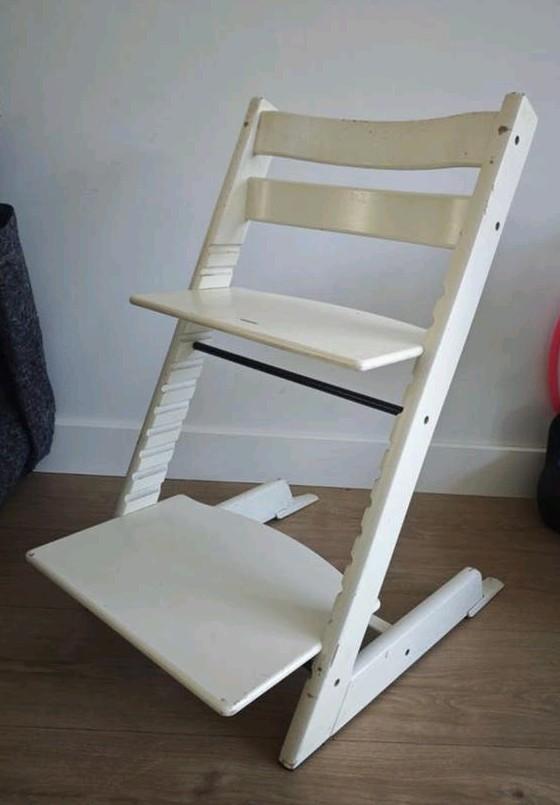 Stokke Trip Trap witte meegroeistoel, verstelbaar, Kinderen en Baby's, Kinderstoelen, Ophalen, Gebruikt, Meegroeistoel, Aanschuifbaar