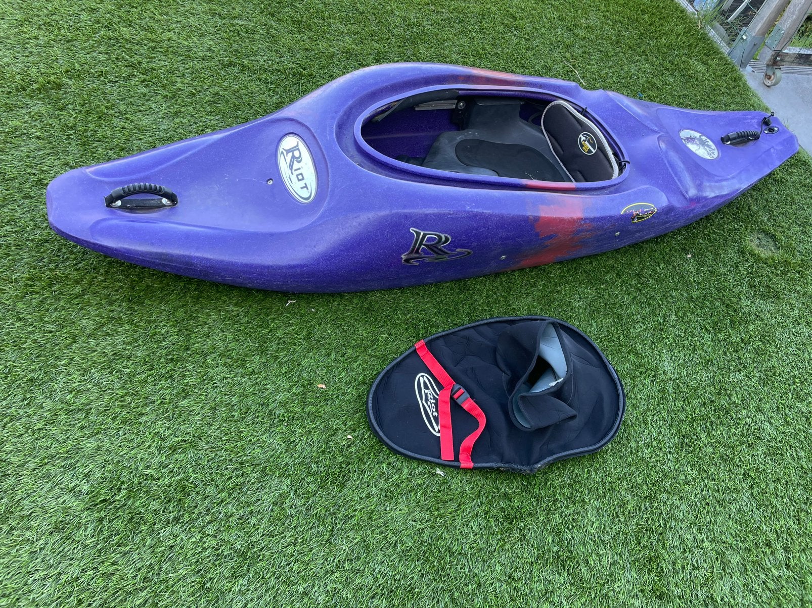 Riot Dominitrix kano kajak wildwater -225 cm -, Ophalen, Zo goed als nieuw, Eén persoon, Kajak