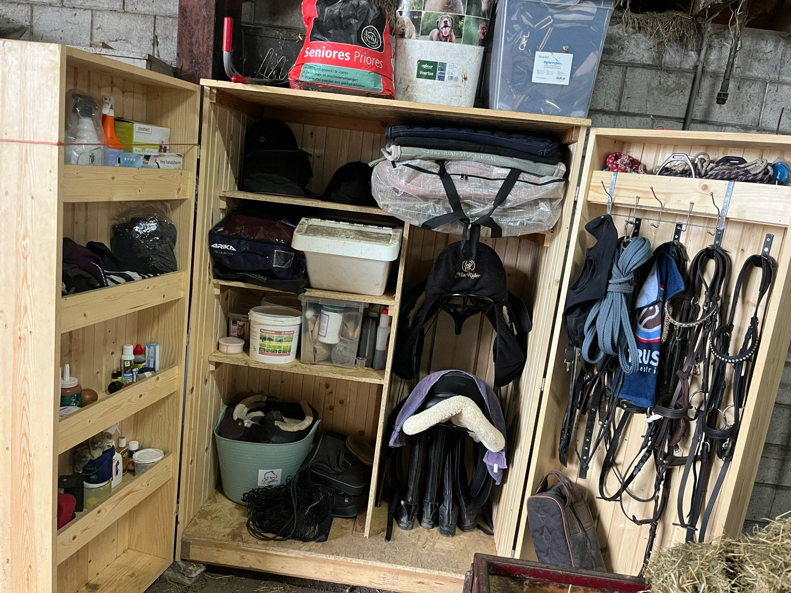Zadelkast te koop, Ophalen, Zo goed als nieuw, Overige soorten
