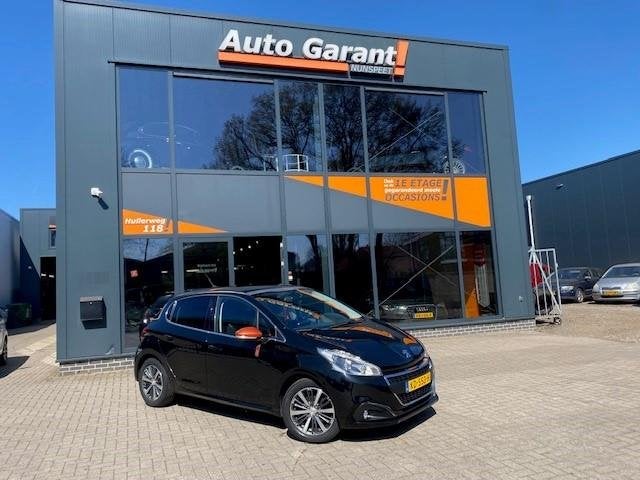 Peugeot 208 1.2 PureTech Roland Garros/panorama/pdc/navi/5 d, Auto's, Peugeot, Voorwielaandrijving, Leder en Stof, Origineel Nederlands