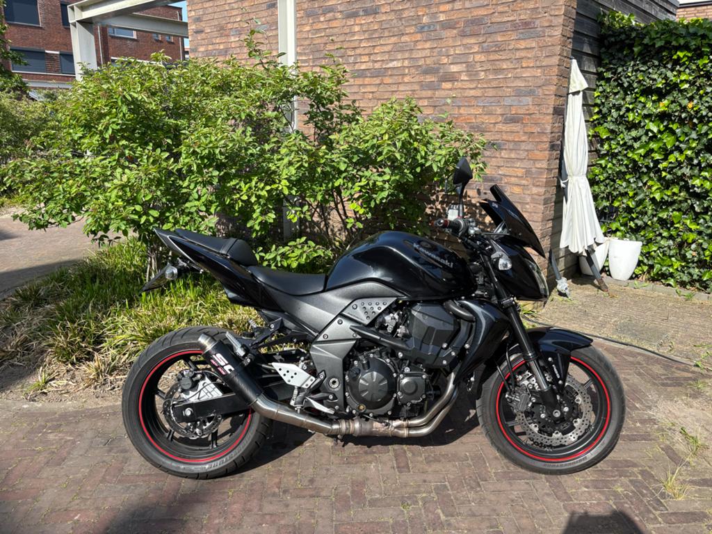 Kawasaki Z750 2010 / SC Project / Dealer ond. / Orgineel NL, Motoren, 750 cc, 4 cilinders, Motorrijbewijs A, Gebruikt