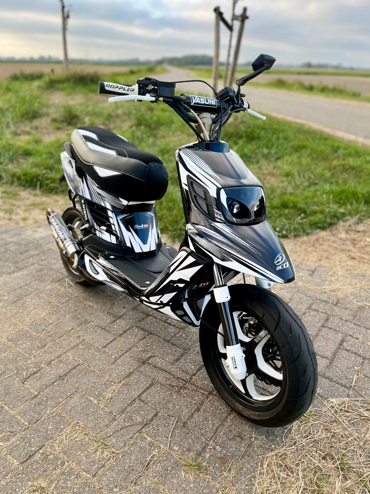 MBK Booster naked 13” full custom, Fietsen en Brommers, Ophalen, Tweetakt, Overige modellen, Maximaal 45 km/u