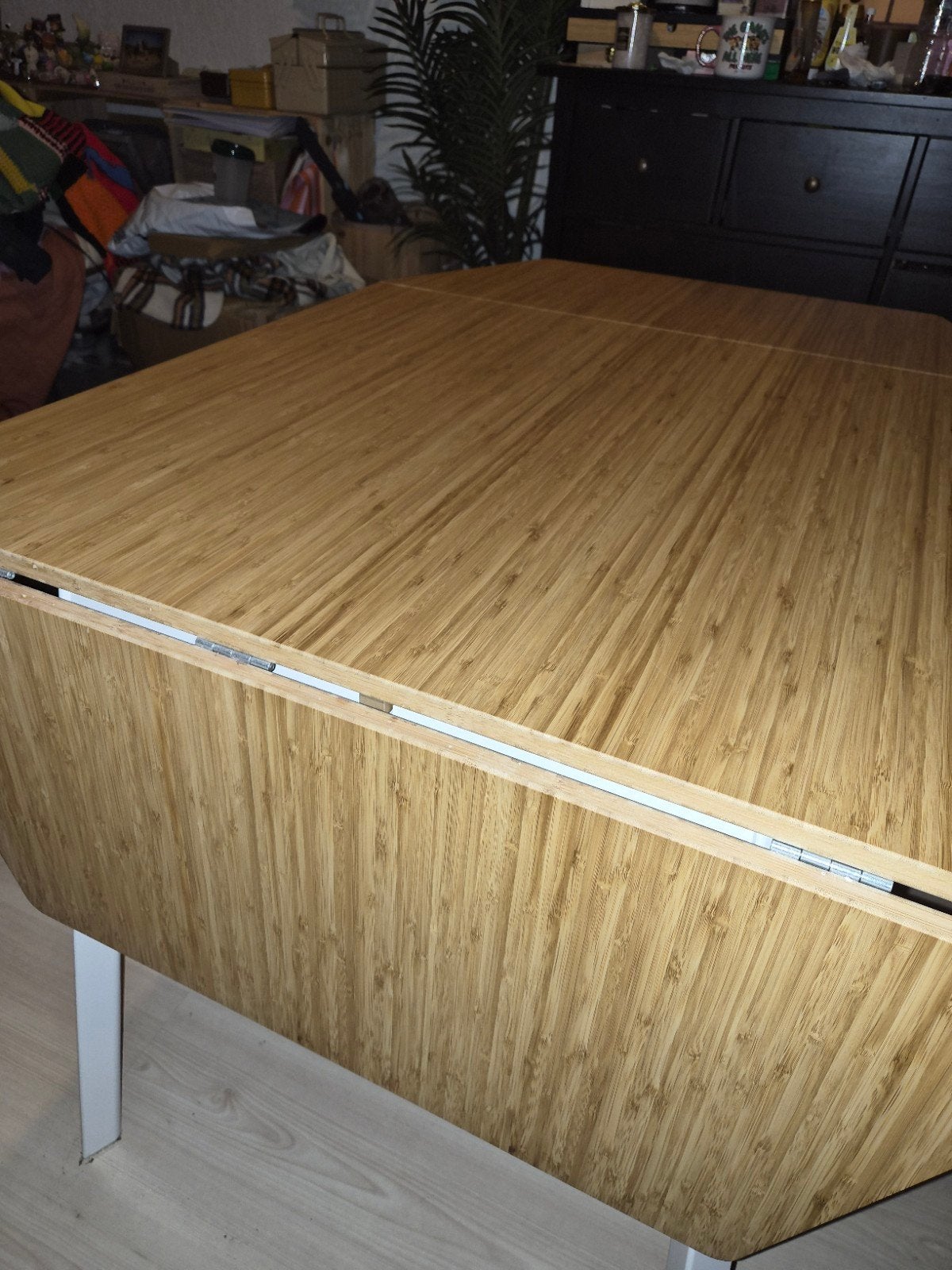 Foto 2 van Uitschuifbare eettafel van bamboe - Zo goed als nieuw