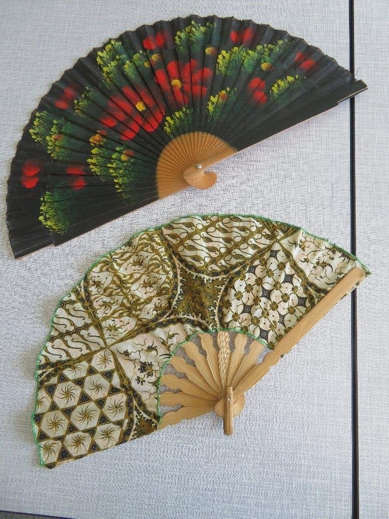 Decoratieve WAAIER - Vintage 2 stuks, Ophalen of Verzenden, Dames, Onbekend