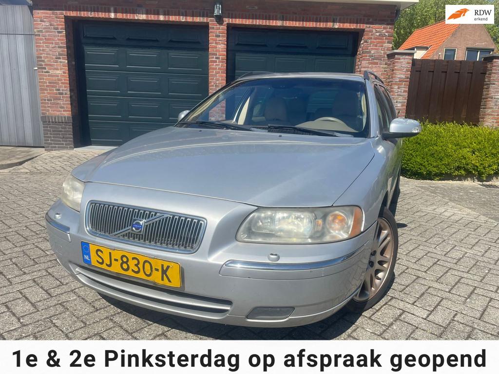 Volvo V70 2.4 CNG Edition Sport TREKHAAK PDC, Auto's, Voorwielaandrijving, Beige, CNG (Aardgas), 129 €/maand