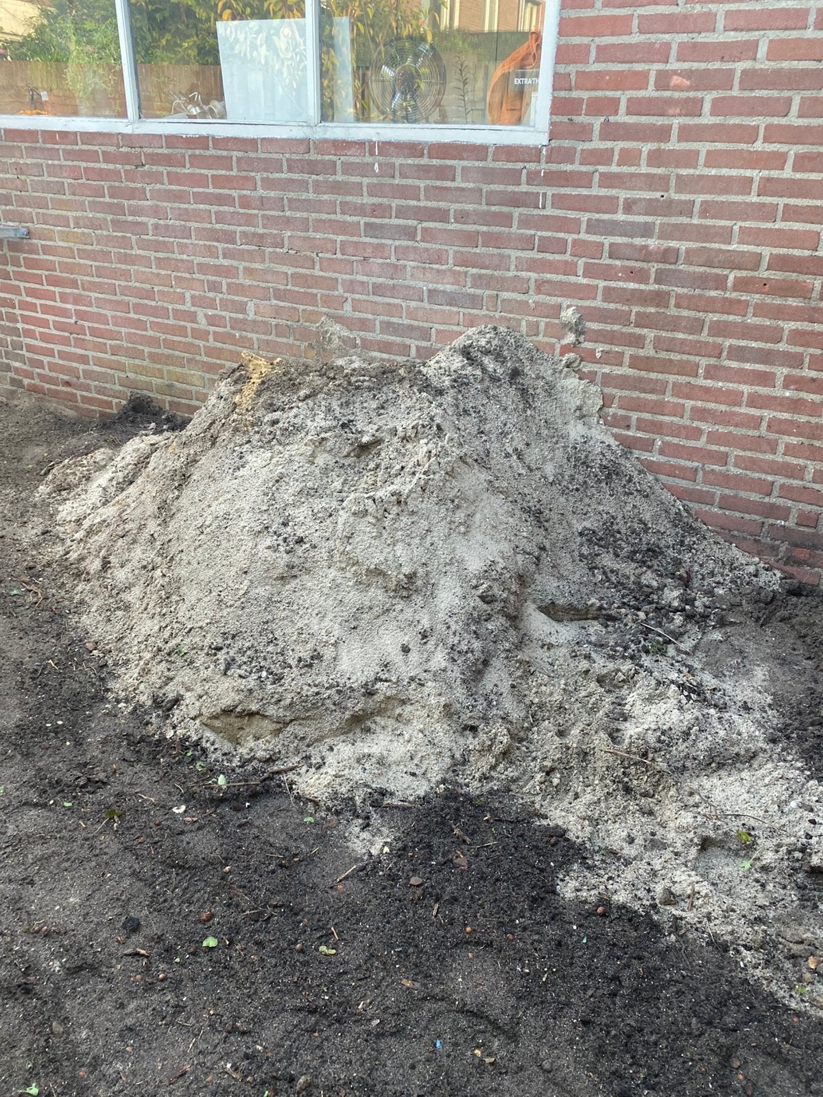 Wit zand voor onder tegels, Ophalen, Gebruikt