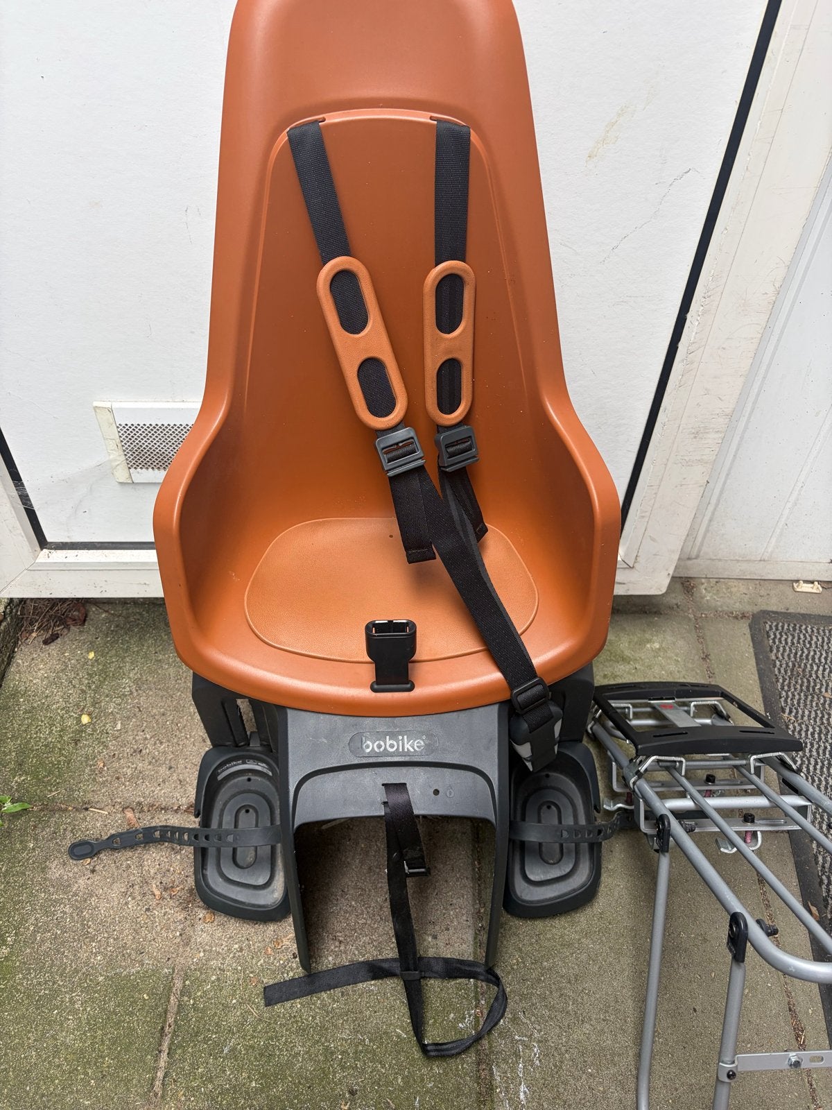 Bobike achterzitje met bagagedrager verlenger, Ophalen, Zo goed als nieuw, Achterzitje, Voetsteuntjes