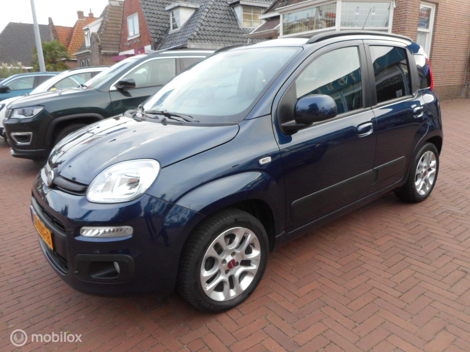 Fiat Panda TwinAir Turbo 80 Lounge TREKHAAK+LM-VELGEN+METALL, Voorwielaandrijving, Euro 5, Panda, Origineel Nederlands