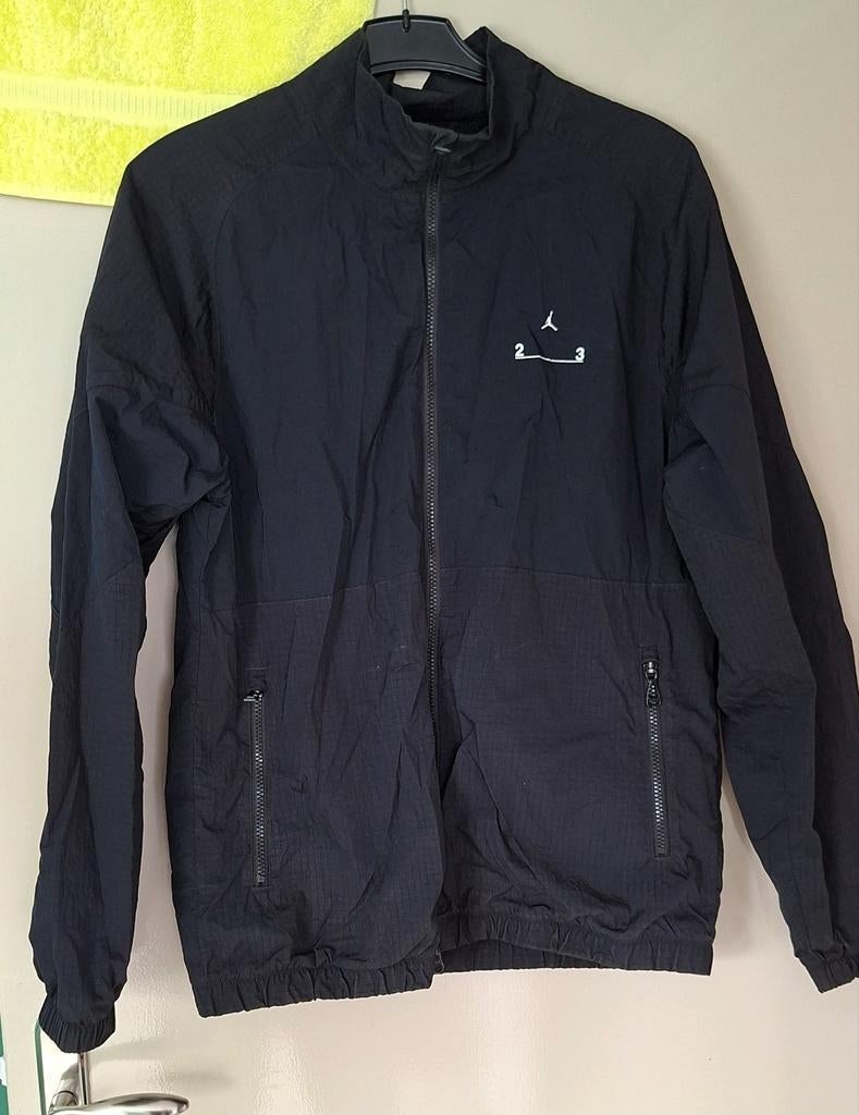Nike Jordan jas maat M, Ophalen of Verzenden, Zo goed als nieuw, Zwart