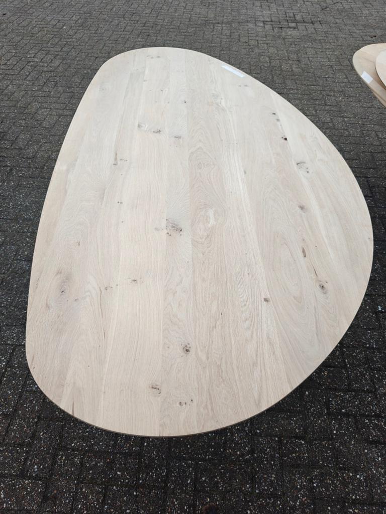 Massief eiken eettafel organische vorm ovaal tafel, Ophalen, Nieuw, Ovaal, 200 cm of meer