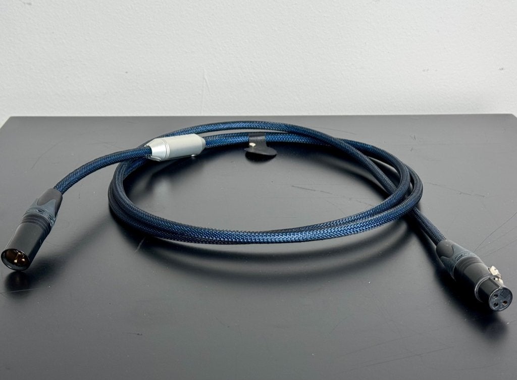 Siltech 380D AES/EBU interconnect 2,25 meter, Audio, Tv en Foto, Audiokabels en Televisiekabels, Gebruikt, Info@siltechcables.com