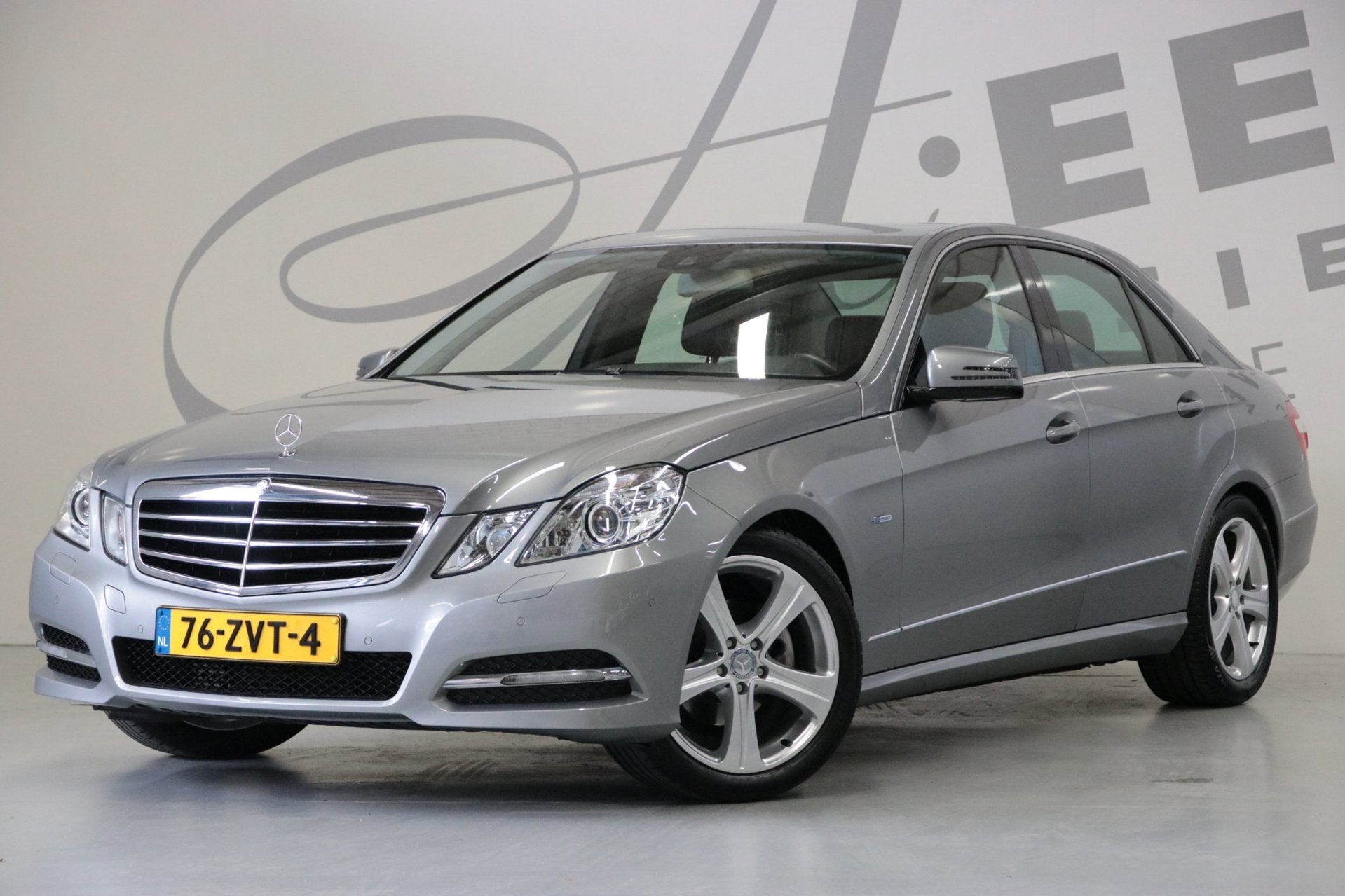 Mercedes-Benz E-klasse 200 CGI, Automaat, Euro 5, Gebruikt, Zwart