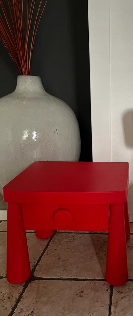 IKEA mammut nachtkastje, Verzenden, Zo goed als nieuw, Stoel(en)