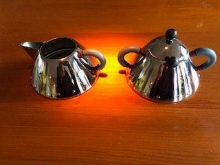 ALESSI Michael Graves. suikerpotje en melkkannetje, Overige typen, Zilver, Ophalen of Verzenden, Zo goed als nieuw