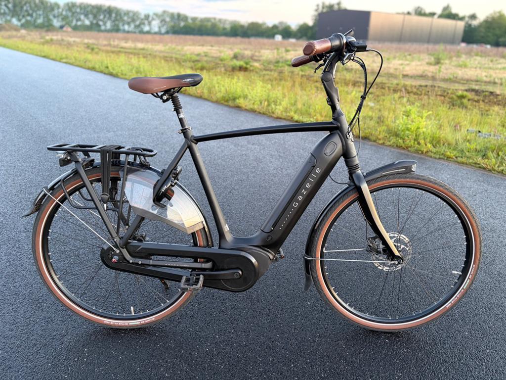 Gazelle Grenoble C8 HMB Heren/Bosch motor/500WH/Als Nieuw!, Fietsen en Brommers, Ophalen, Zo goed als nieuw, 59 cm of meer, 50 km per accu of meer
