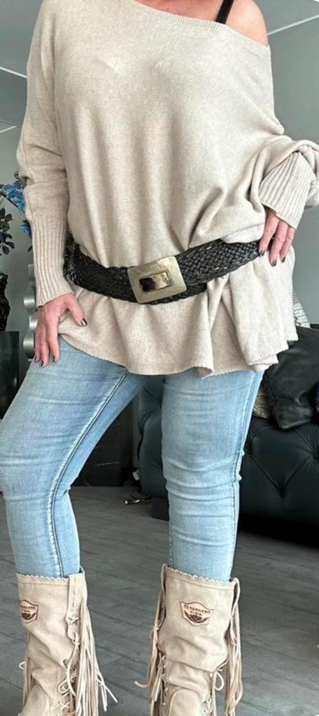 Off shoulder trui , overzised , valt zeer ruim !, Ophalen of Verzenden, Nieuw, Maat 42/44 (L), Beige