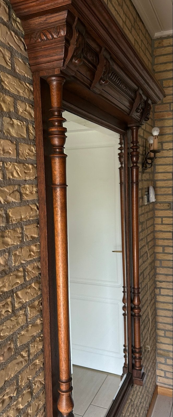 Antieke spiegel met rijk bewerkt houten frame, Ophalen, Rechthoekig, 50 tot 100 cm, 150 tot 200 cm