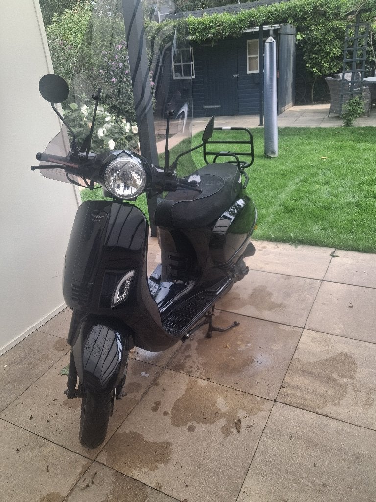 Djjd cashmere, 3303.5km gereden, Fietsen en Brommers, Gebruikt, Benzine, Ophalen, Overige merken