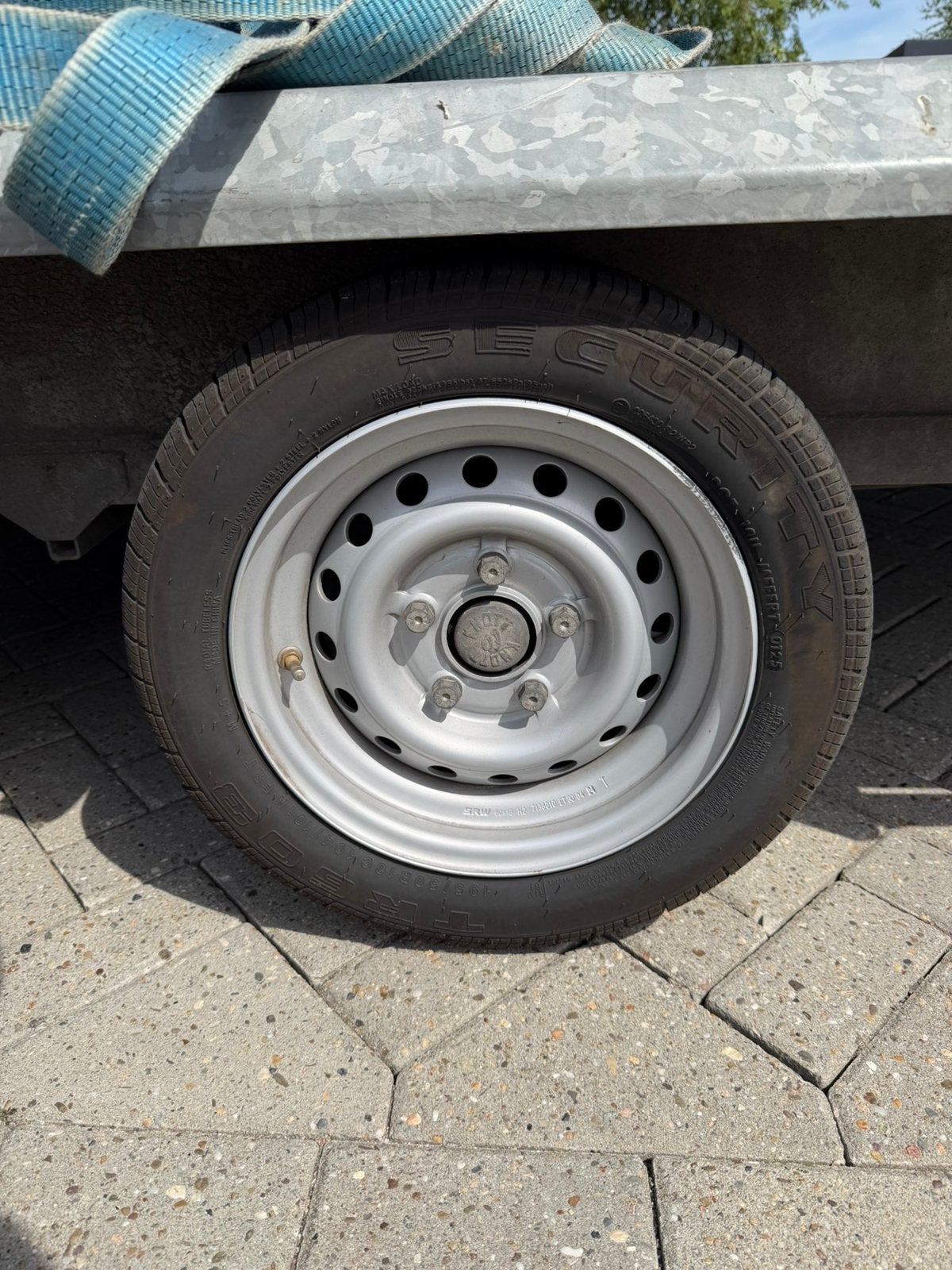 195/50 13inch velg met band nieuw, Ophalen, Zo goed als nieuw
