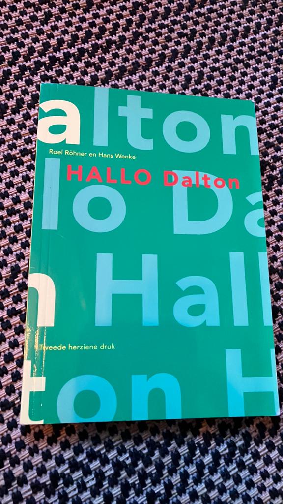H. Wenke - Hallo Dalton, Ophalen of Verzenden, Zo goed als nieuw, H. Wenke; R. Röhner