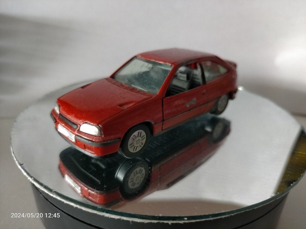 Gama Opel kadett gsi, Hobby en Vrije tijd, Modelauto's | 1:43, Verzenden, Auto, Gama