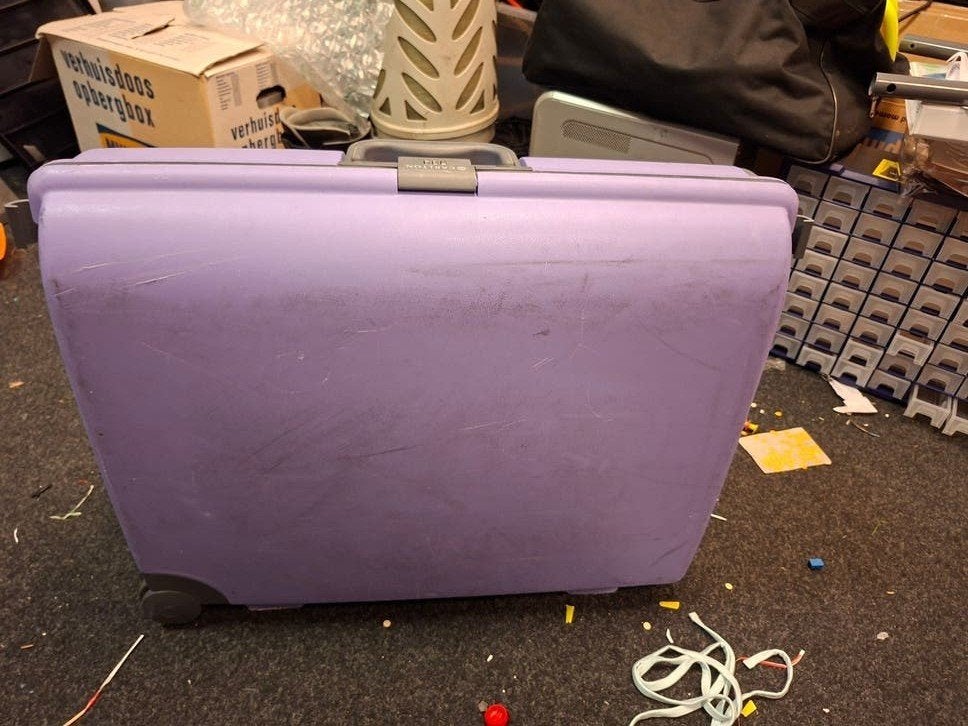 Paarse Carlton Koffer met Wieltjes - Gebruikt, Gebruikt, 50 tot 60 cm, Hard kunststof, 35 tot 45 cm