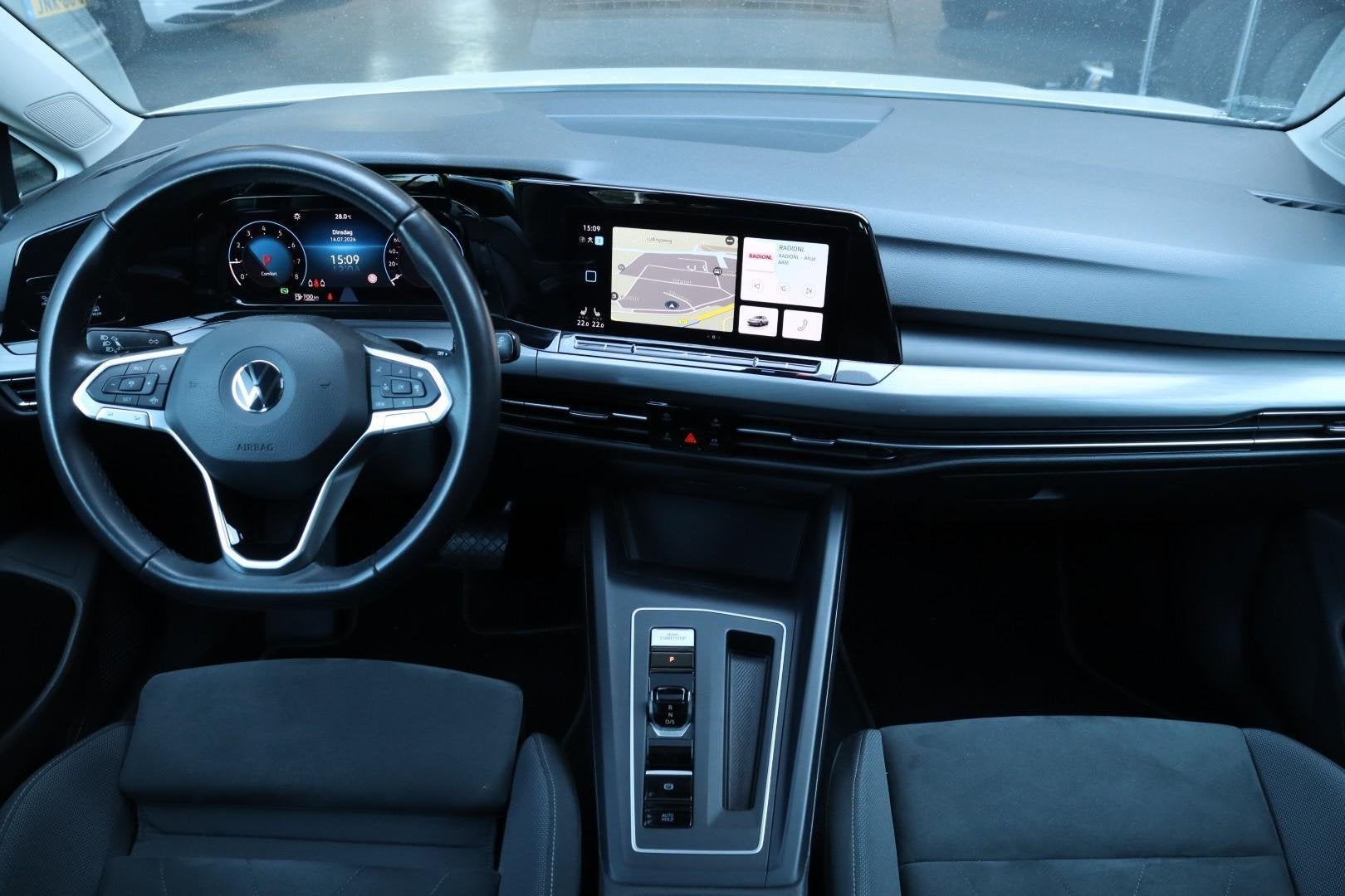 Volkswagen Golf 8 1.5 eTSI Style / 150PK / DSG / Virtual Coc, Stof, 4 cilinders, 150 pk, Wit