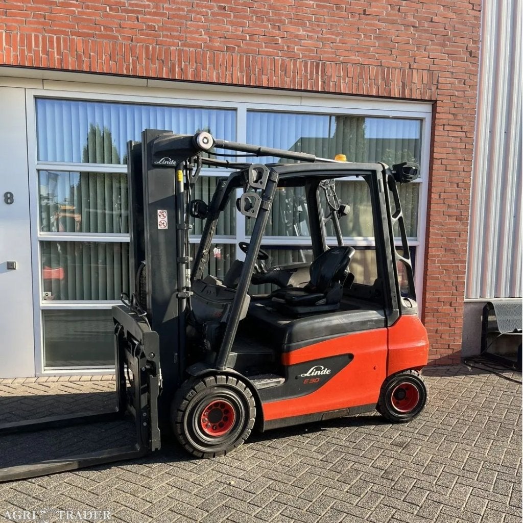 Linde E30-01 met lage urenstand te koop, 3000 kg, -, Linde, Niet opgegeven, Heftruck