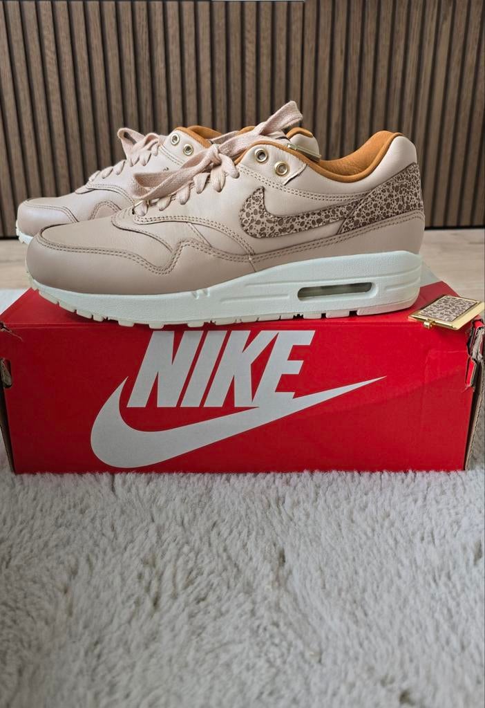 Nike Air Max 1 safari vachetta tan sail, Beige, Nike, Nieuw, Ophalen of Verzenden