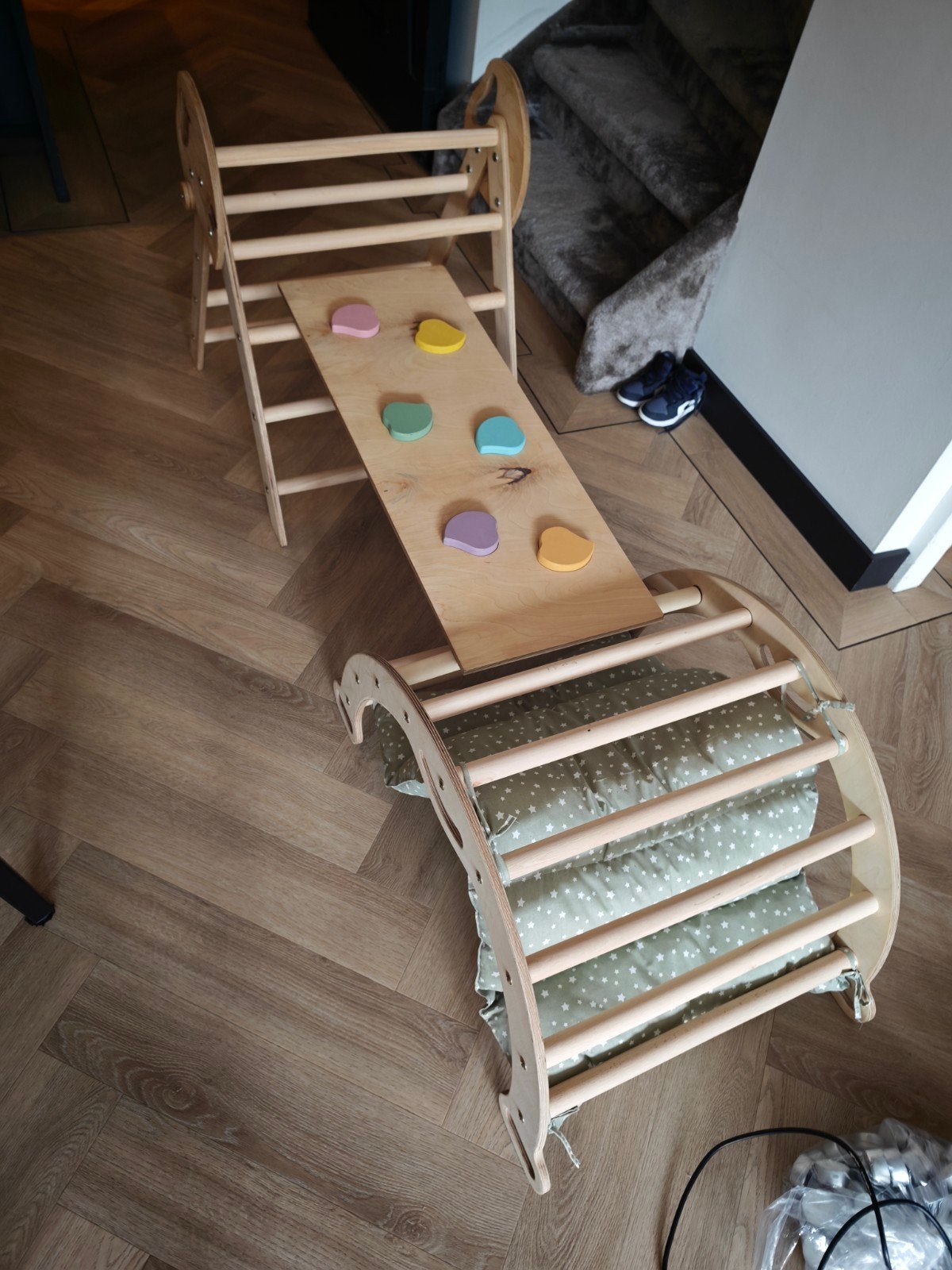 Houten klimrek met glijbaan en schommel/wieg, Kinderen en Baby's, Ophalen of Verzenden, Zo goed als nieuw, Schommel