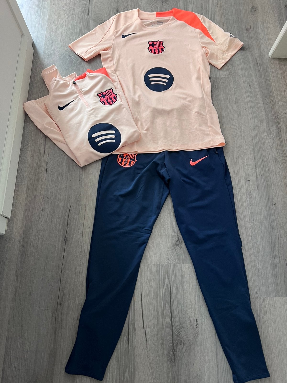 3 delig originele trainingspak Barca Nike Barcelona, Ophalen of Verzenden, Zo goed als nieuw