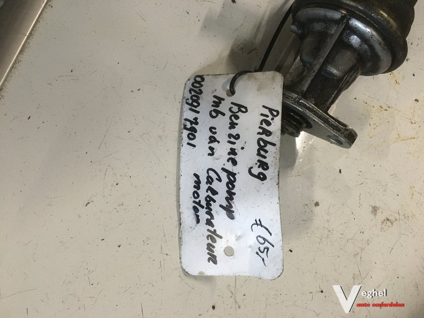 Mercedes Pierburg Benzinepomp van Carburateur