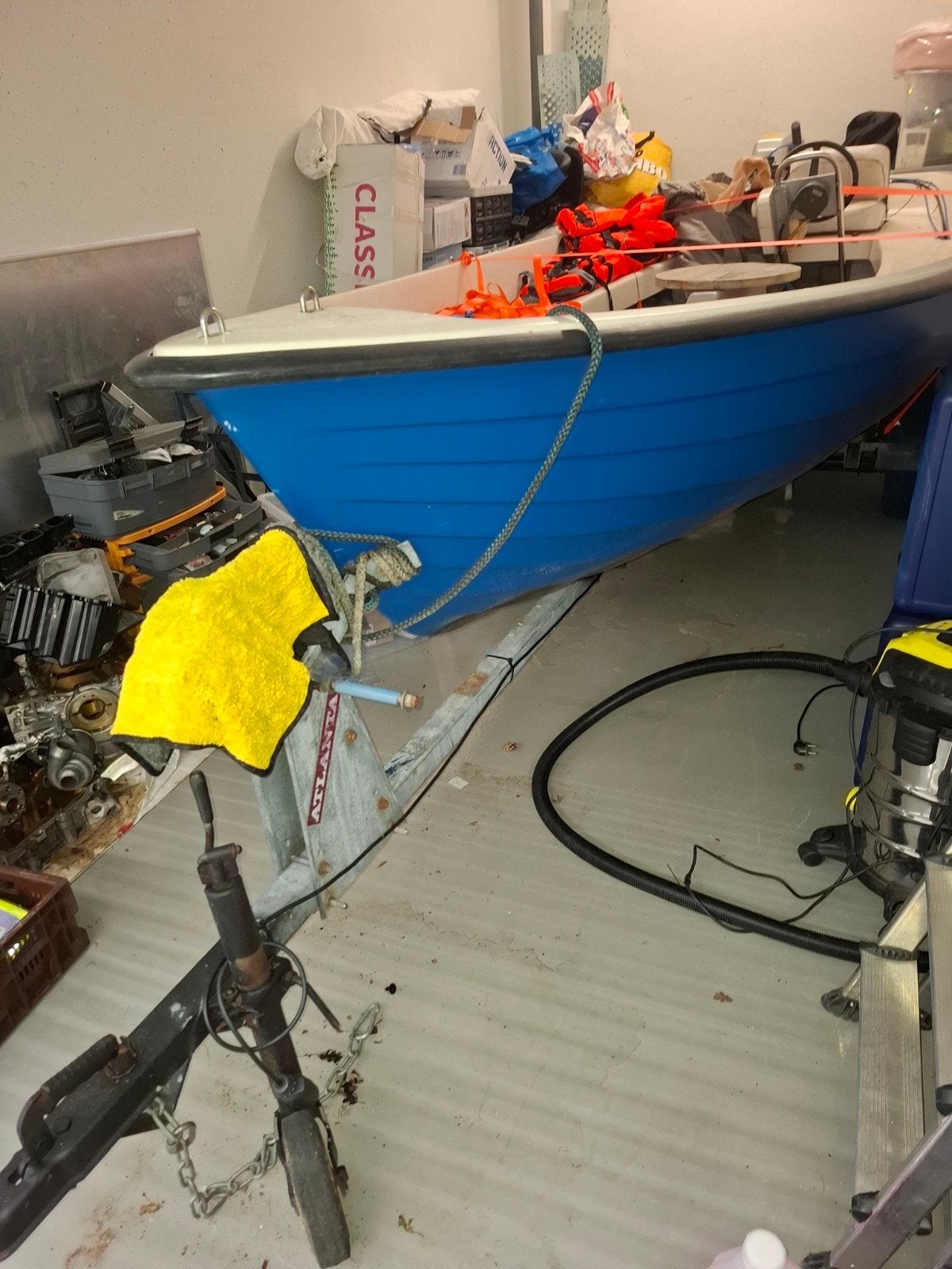 Bootje met 5 pk Honda 4-takt motor, zwemvesten en trailer, Ophalen, Buitenboordmotor, Trailer