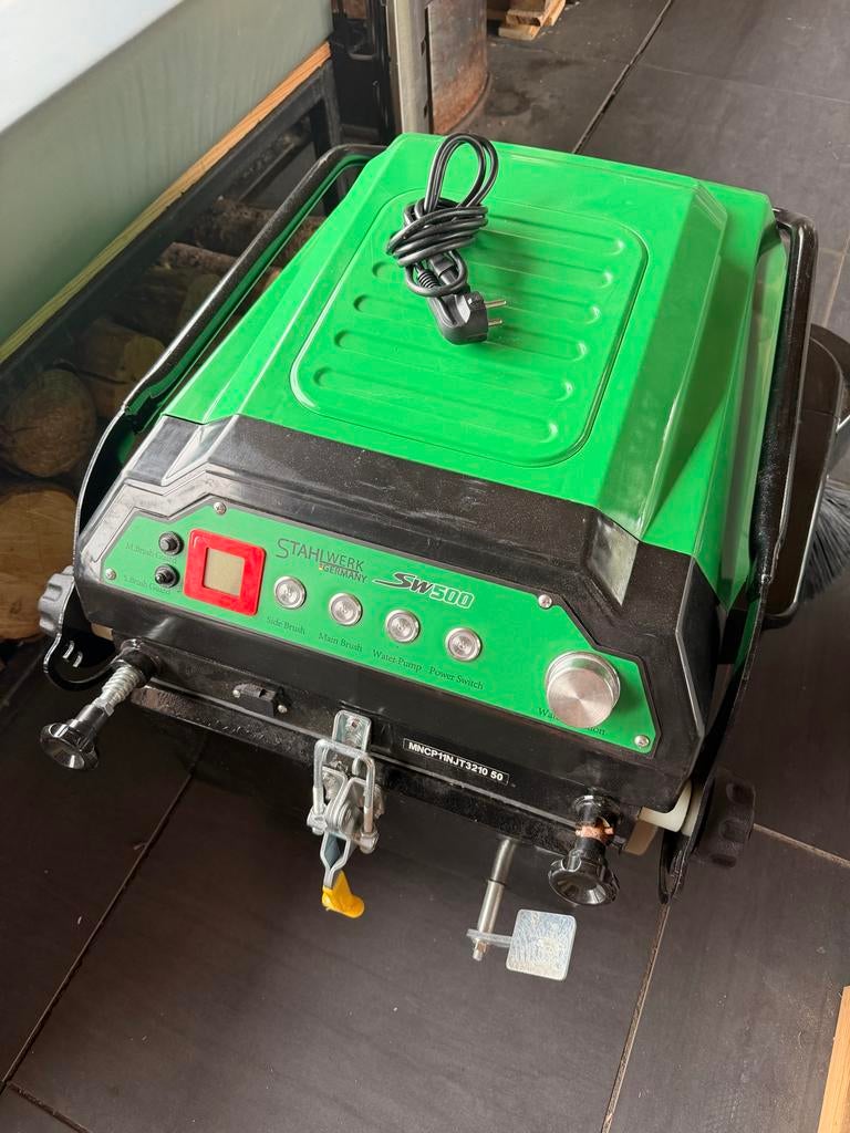 Stahlwerk SW500 Vloerreiniger - Zo goed als nieuw, Doe-het-zelf en Verbouw, Reinigingsmachines, Ophalen, Zo goed als nieuw, Schrobmachine