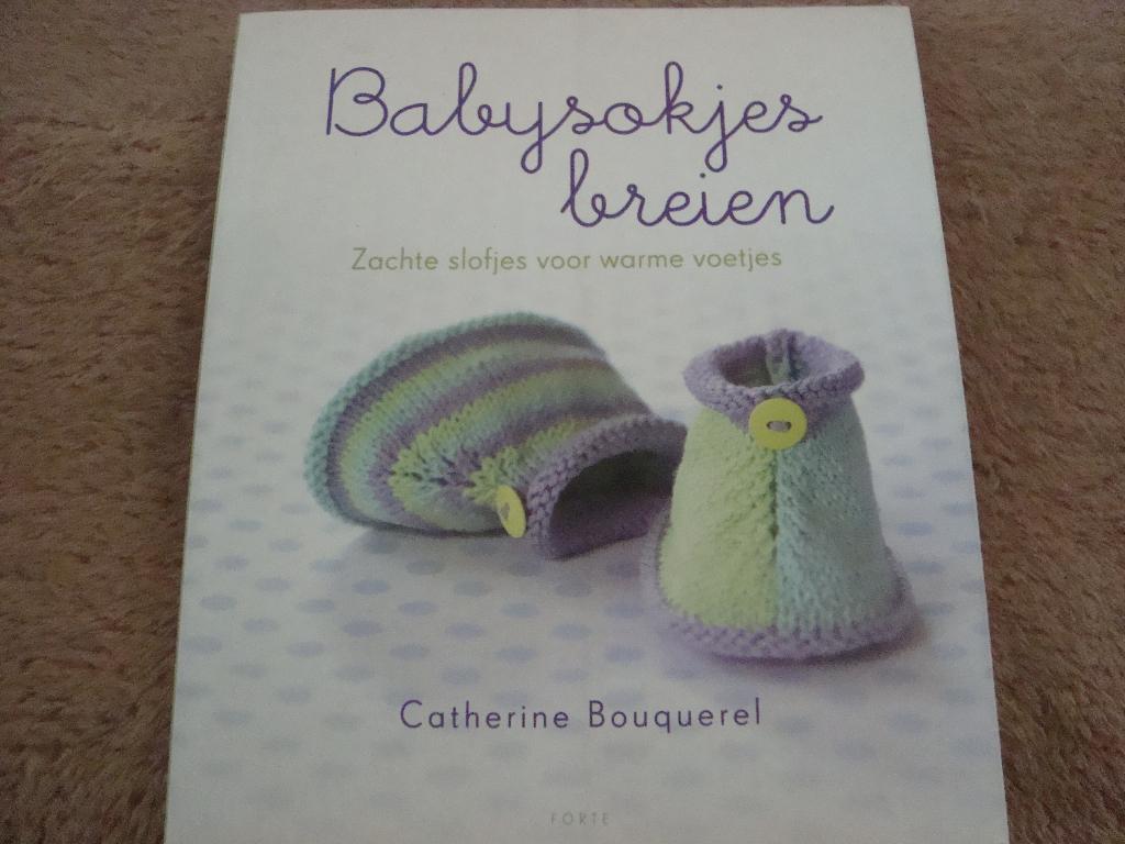 Babysokjes breien van catherine bouquerel, Ophalen of Verzenden, Zo goed als nieuw, Breien, Patroon of Boek