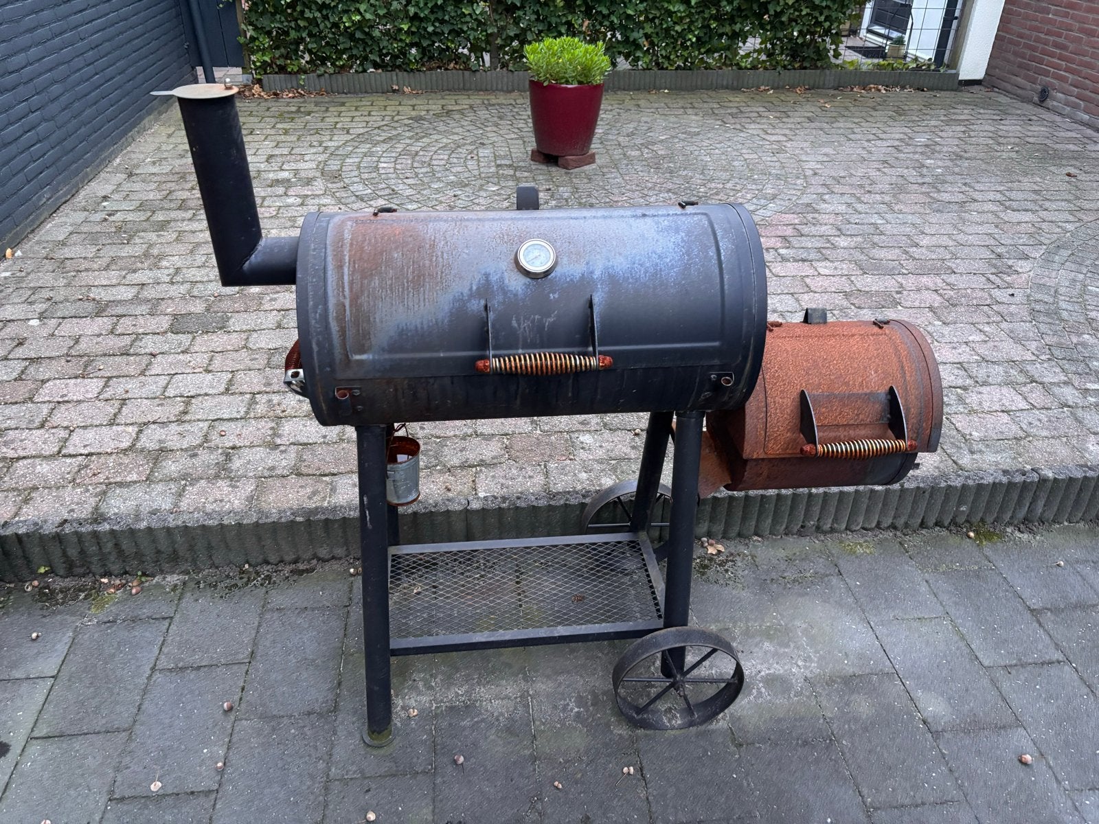Smoker BBQ - Opknapper of voor oud ijzer, Ophalen, Gebruikt