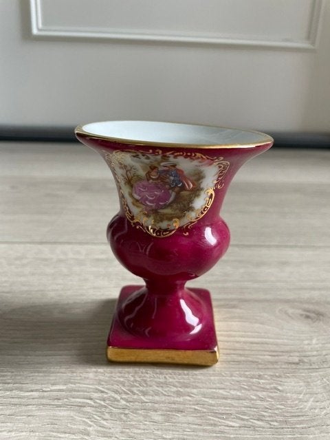 Porseleinen Vaasje, Ophalen of Verzenden