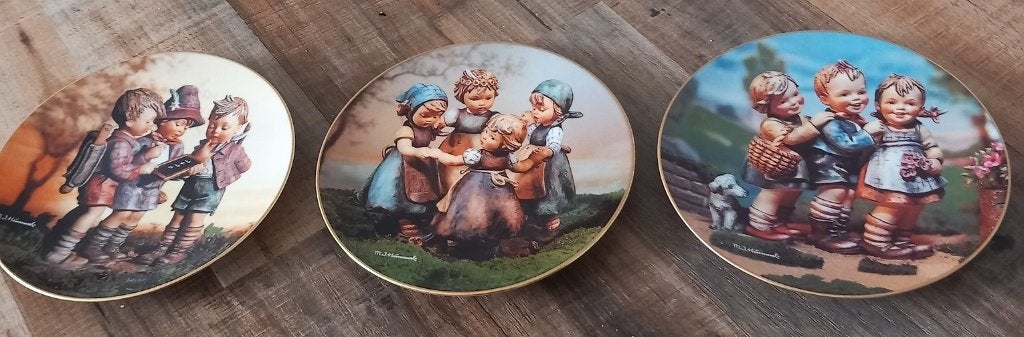 goebel Hummel wandbordje 1723A ,962A en 2873B, Antiek en Kunst, Ophalen of Verzenden