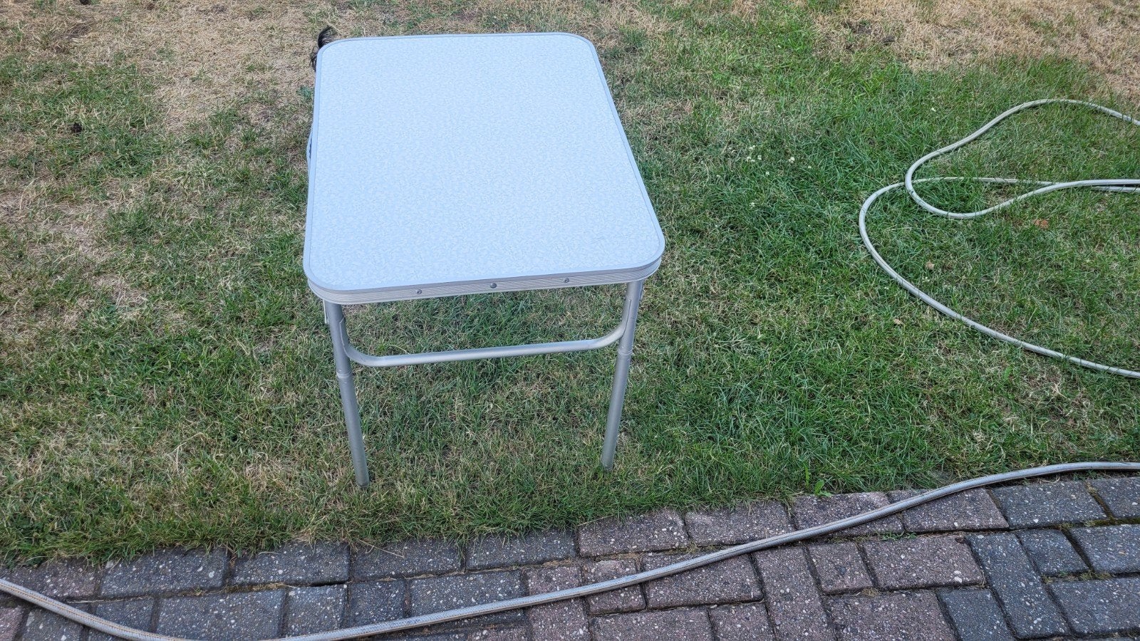 Compacte opvouwbare campingtafel lichtgewicht., Ophalen, Campingtafel