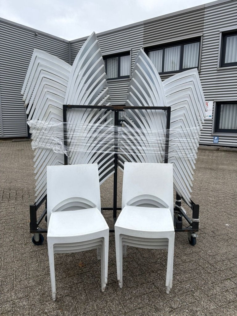 Trendy witte stoelen, Ophalen, Trendy / Kunststof / Stapelbaar, Kunststof, Gebruikt