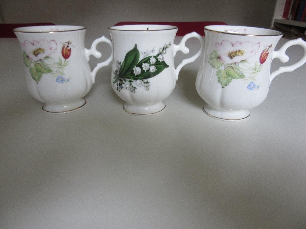 Vintage kop beker mok London Collection Lily lelietjes roos, Overige materialen, Overige merken, Zo goed als nieuw, Overige stijlen