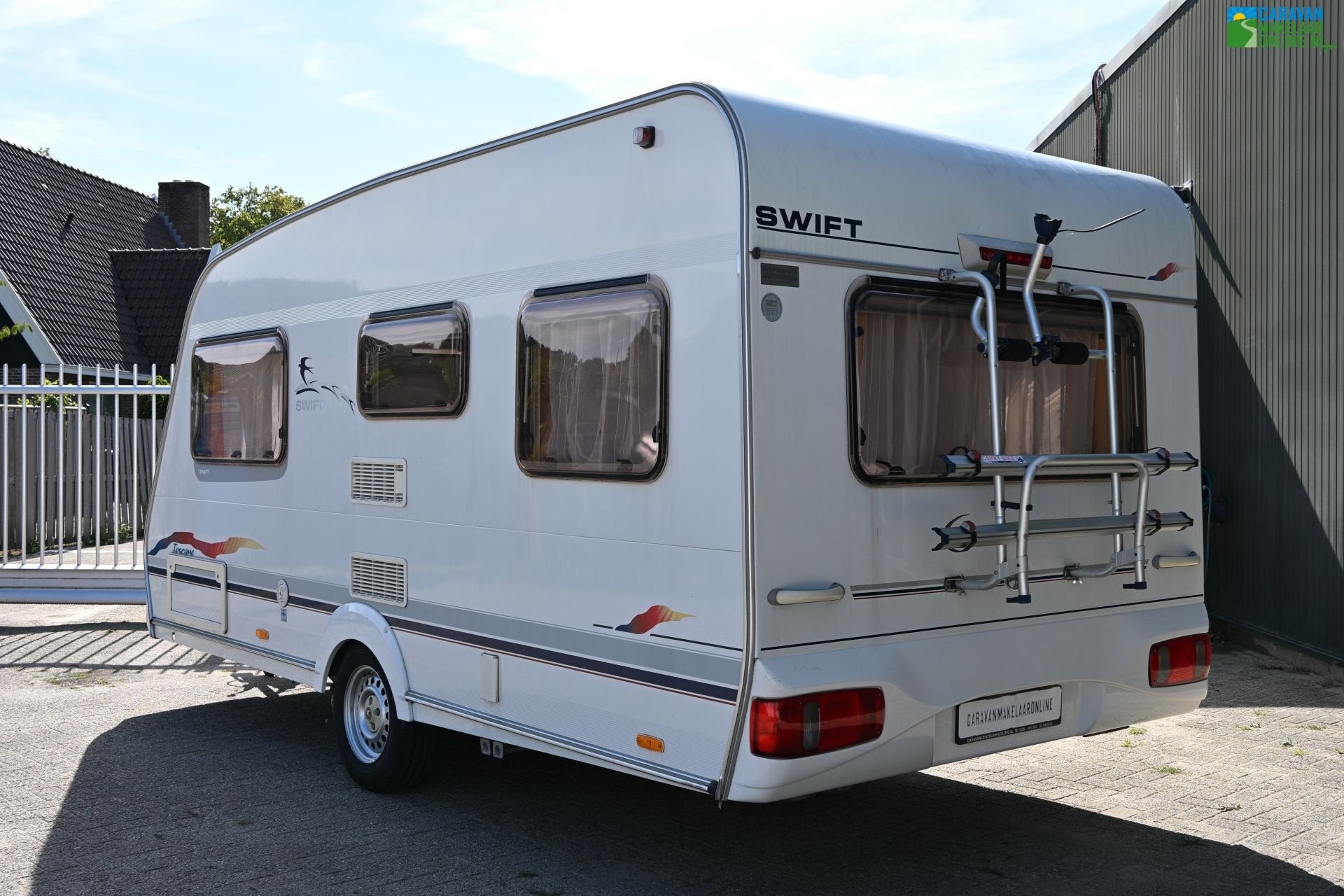 Swift Toscane 450|Zak luifel|Mover, Rondzit, 750 - 1000 kg, 5 tot 6 meter, Tot en met 4