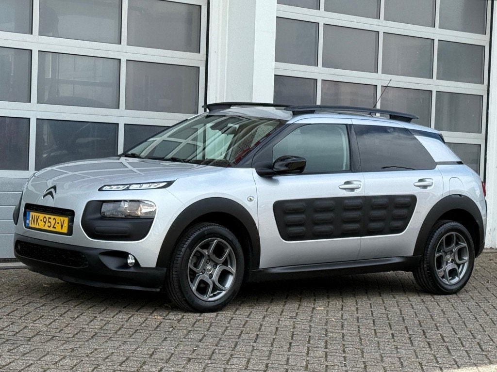 Citroen C4 CACTUS 1.2 Puretech 82PK Shine Aut. Navi Camera P, Auto's, 82 pk, 23 km/l, Origineel Nederlands, Bedrijf