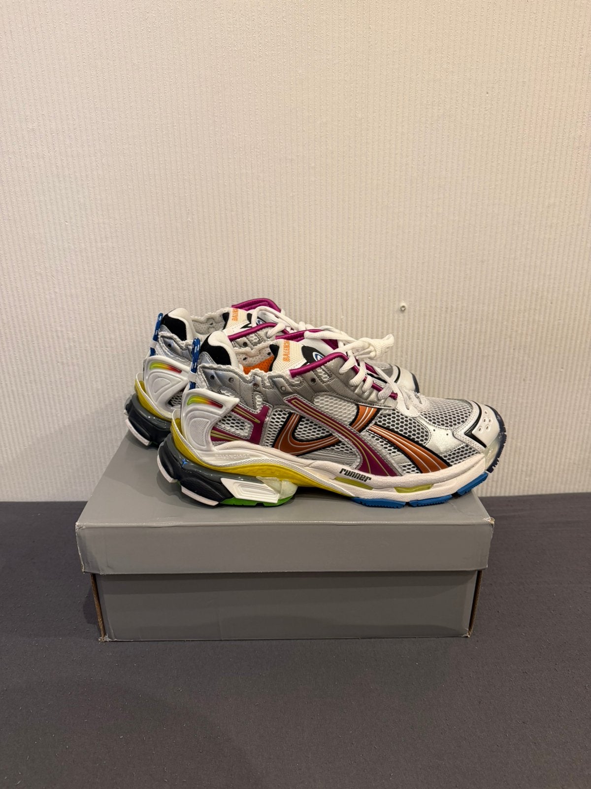 Balenciaga runners, Kleding | Heren, Overige kleuren, Nieuw, Ophalen of Verzenden, Sneakers of Gympen