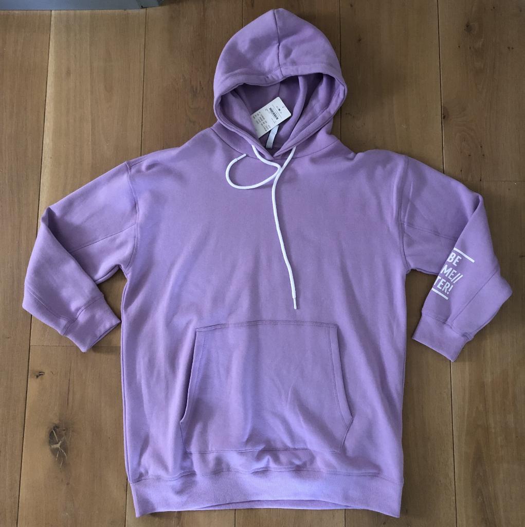 Takko oversized en lange lila hooded sweater mt M met tekst, Maat 38/40 (M), Paars, Nieuw, Ophalen of Verzenden