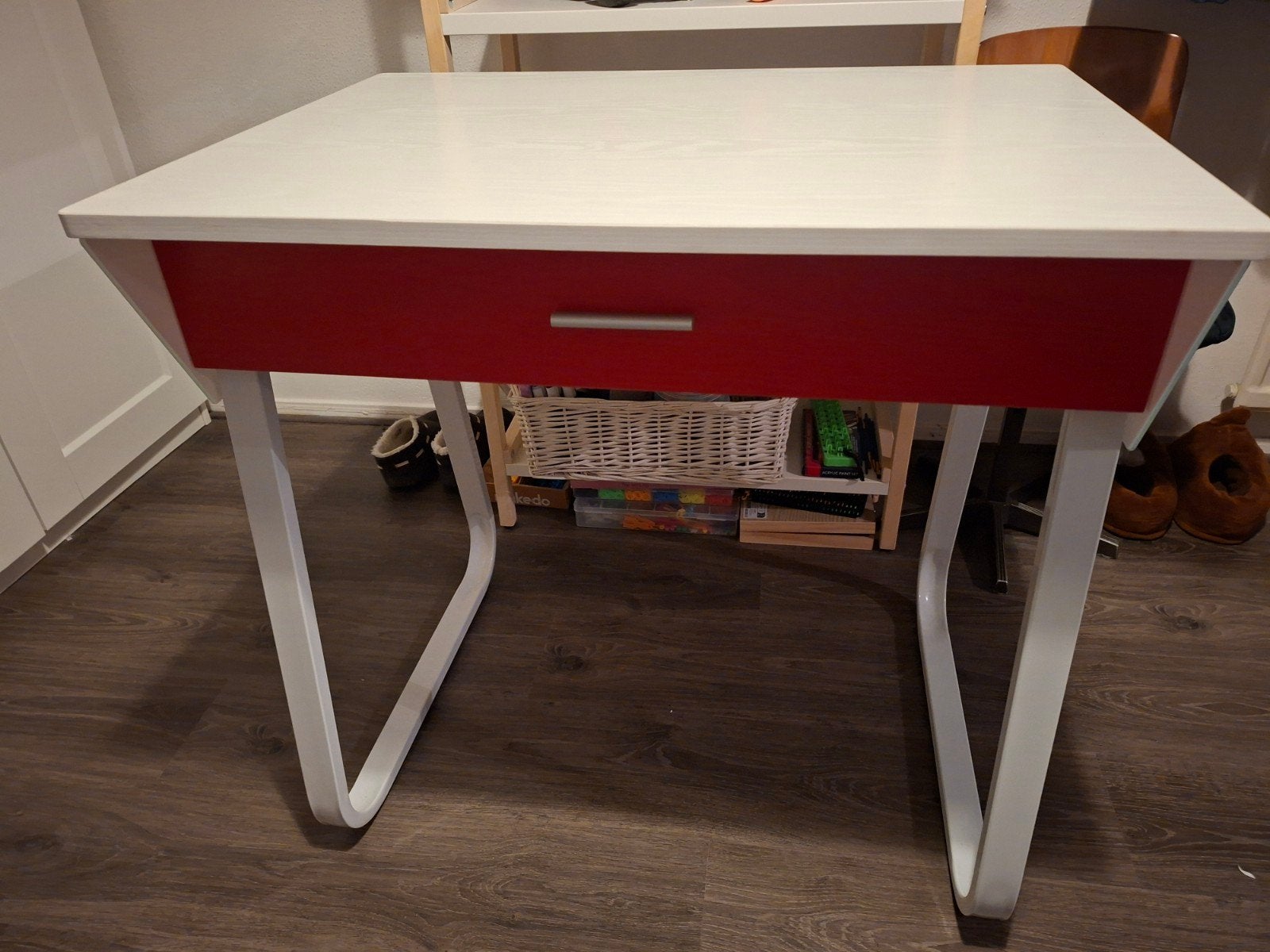 Bureau met lade, Ophalen, Overige typen, Zo goed als nieuw, Overige merken